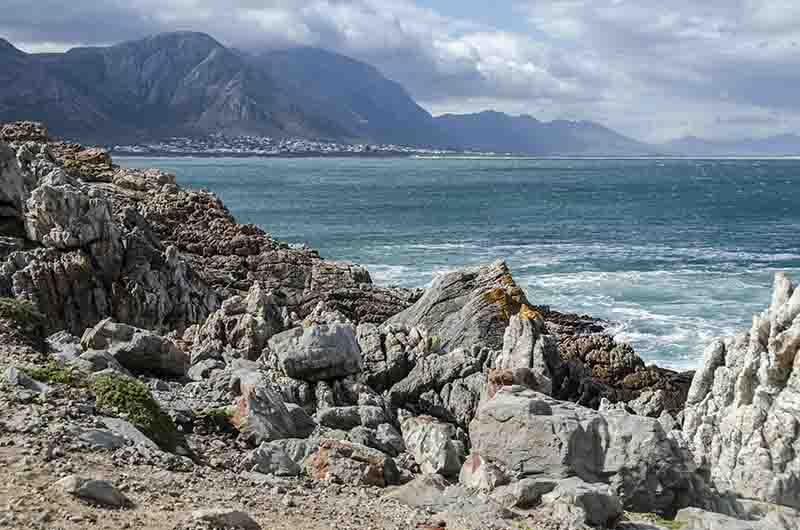76 - Sudafrica - Hermanus - costa